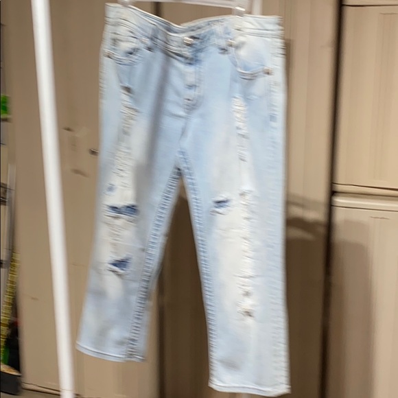 Miss Me distressed Capri jeans - Picture 7 of 7